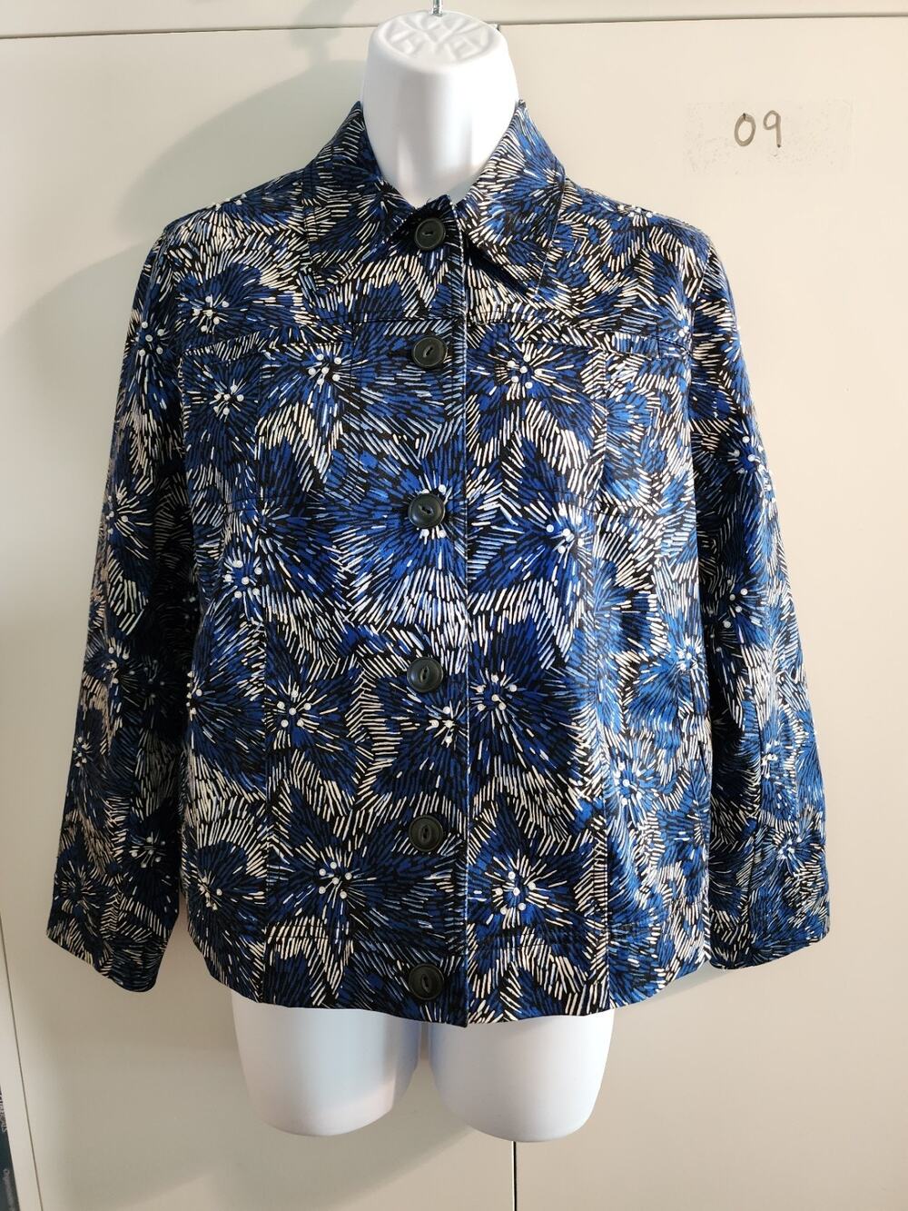 Laura Ashley Petite Women Petite Small PS Blue Black Floral Button Front Jacket
